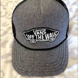 Vans Off The Wall Mesh Trucker Hat